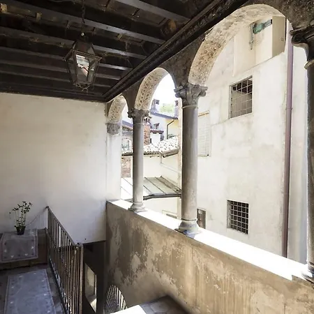 Aedes Mercatorum * Bergamo